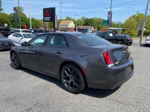 2023 Chrysler 300 S