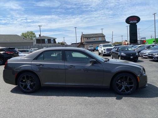 2023 Chrysler 300 S