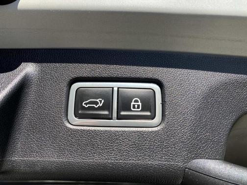 Wolf Gray 2023 Kia Sorento SX
