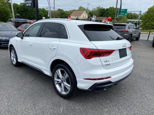 2022 Audi Q3 45 S line Premium Plus