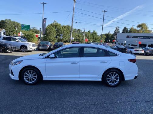 2018 Hyundai SONATA SE