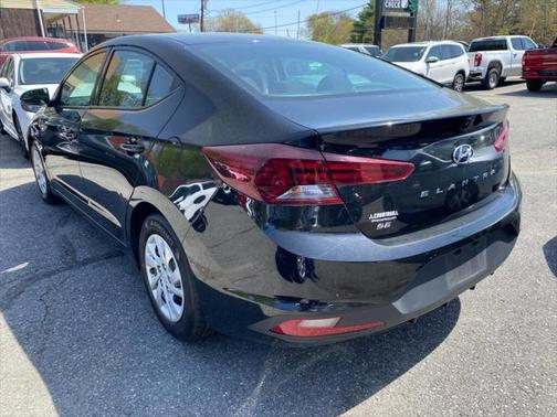2020 Hyundai ELANTRA SE