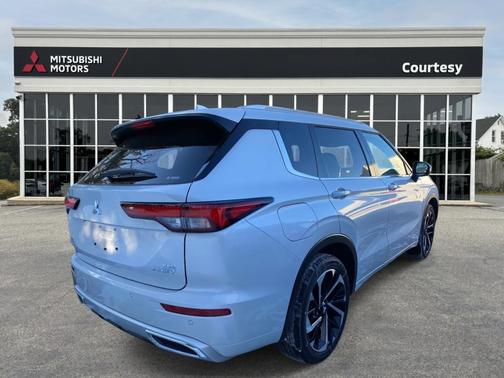 2025 Mitsubishi Outlander PHEV SEL