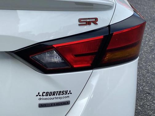 2023 Nissan Altima SR VC-Turbo FWD