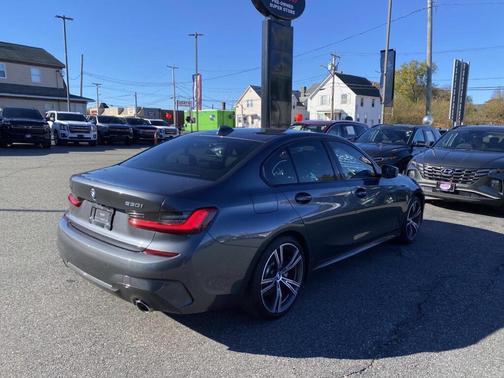 2020 BMW 330 i xDrive
