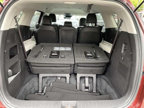 Flare Red 2024 Kia Carnival LX