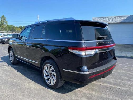 2024 Lincoln Navigator Premiere