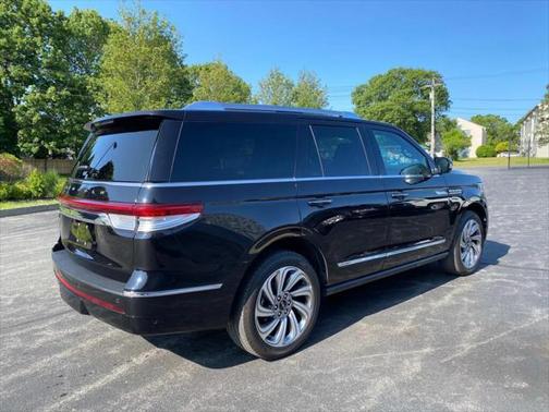 2024 Lincoln Navigator Premiere
