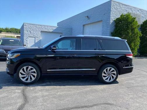 2024 Lincoln Navigator Premiere