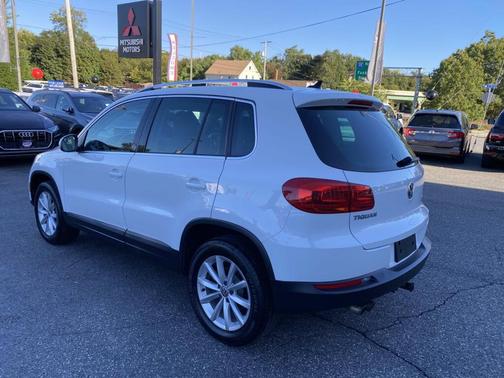 2017 Volkswagen Tiguan 2.0T Wolfsburg Edition