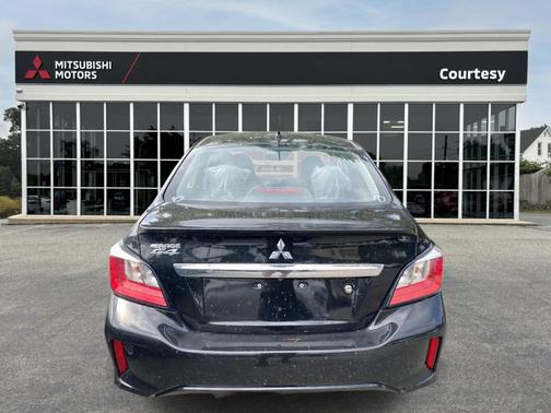 2024 Mitsubishi Mirage G4 ES