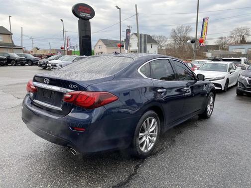 2015 INFINITI Q70 3.7X