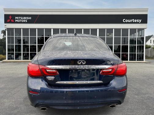 2015 INFINITI Q70 3.7X