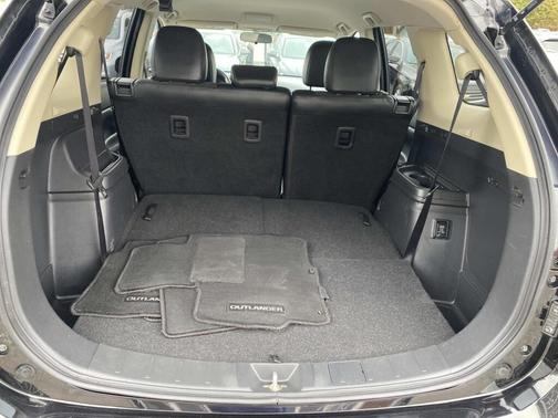 2019 Mitsubishi Outlander SE