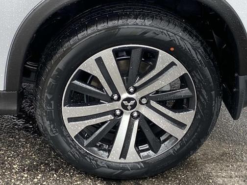 White Diamond 2026 Mitsubishi Outlander Sport 2.0 ES