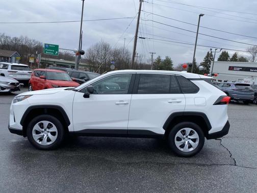 Ice Cap 2024 Toyota RAV4 LE
