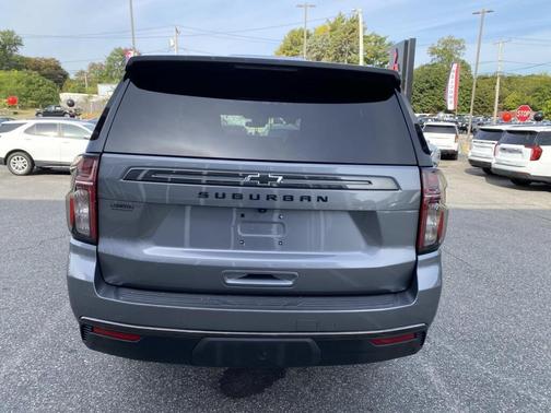 2021 Chevrolet Suburban 4WD Z71