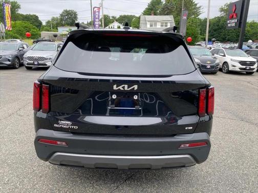 2023 Kia Sorento S