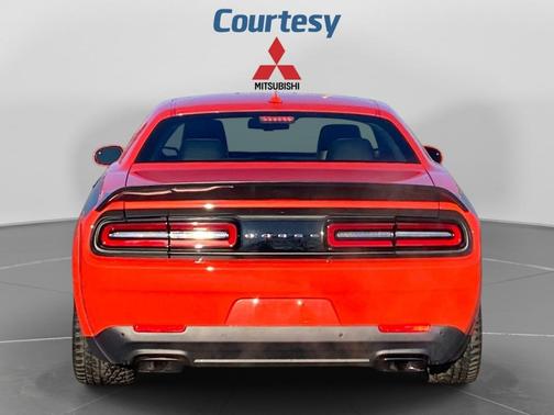 Go Mango 2023 Dodge Challenger SRT Hellcat