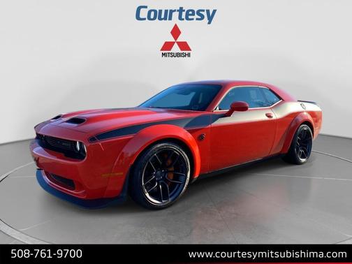 Go Mango 2023 Dodge Challenger SRT Hellcat