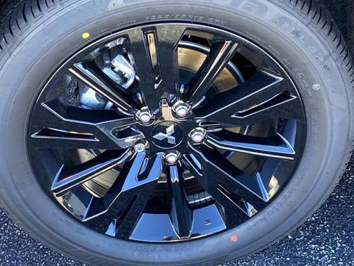 2026 Mitsubishi Eclipse Cross LE