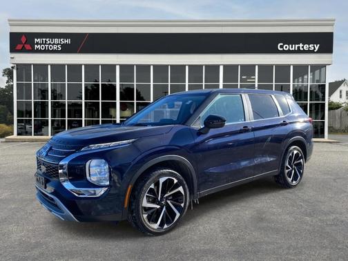 2022 Mitsubishi Outlander SE