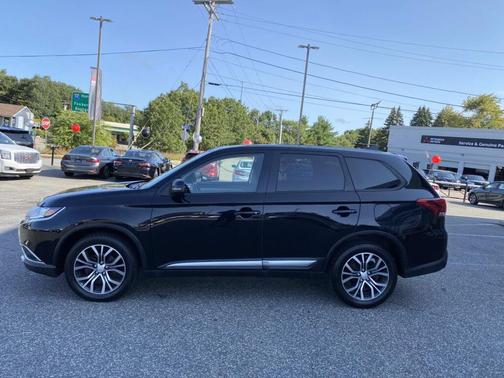 2017 Mitsubishi Outlander SE