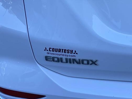 Summit White 2021 Chevrolet Equinox 1LT