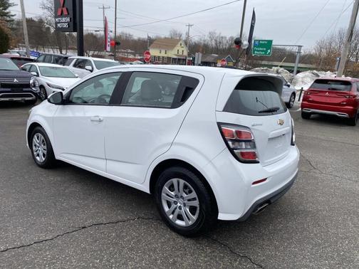 2017 Chevrolet Sonic LT
