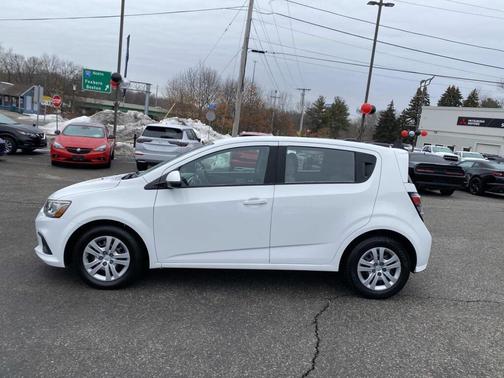 2017 Chevrolet Sonic LT