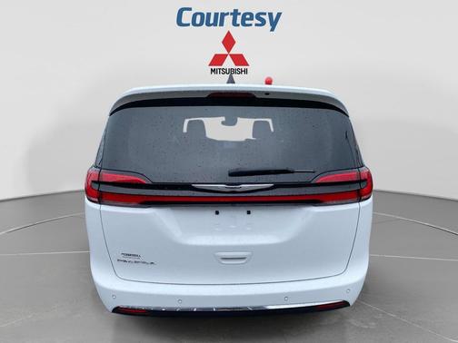 Bright White Clearcoat 2024 Chrysler Pacifica Touring L