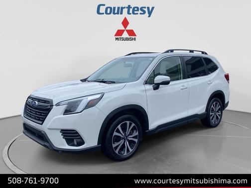 Crystal White Pearl 2023 Subaru Forester Limited