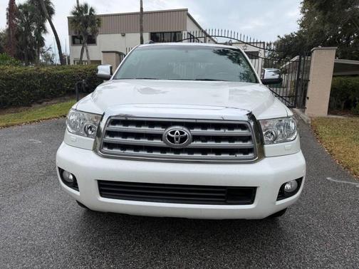 2010 Toyota Sequoia Platinum