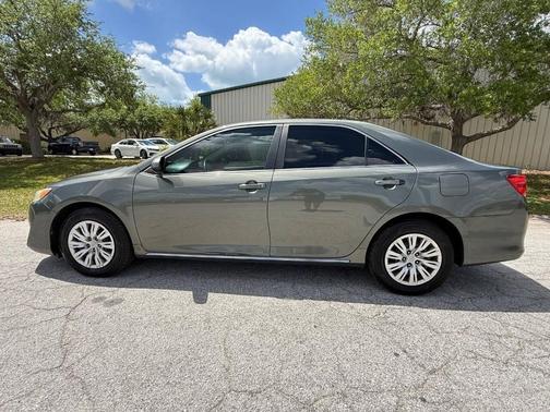 2014 Toyota Camry LE