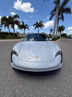 Ice Grey Metallic 2022 Porsche Taycan 4S