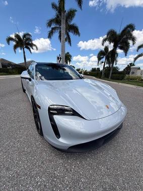 Ice Grey Metallic 2022 Porsche Taycan 4S