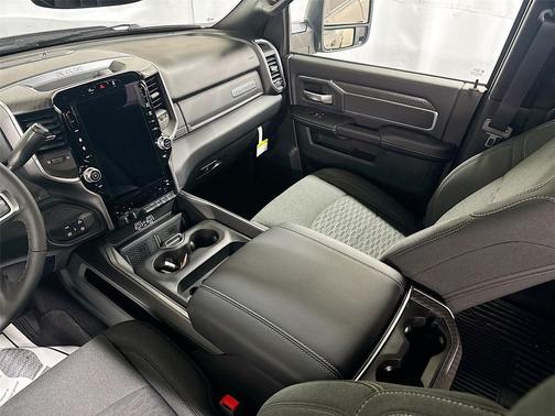 Black Clearcoat 2026 RAM 2500 Big Horn Crew Cab 4x4 6'4' Box