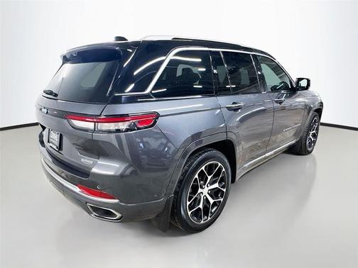 2022 Jeep Grand Cherokee 4xe Summit Reserve