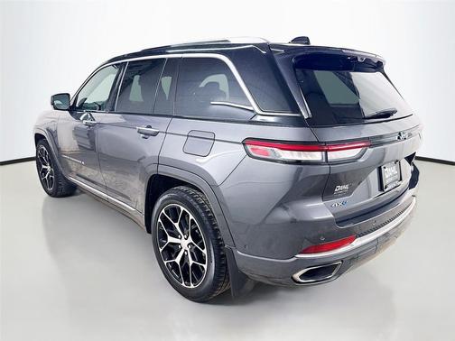 2022 Jeep Grand Cherokee 4xe Summit Reserve