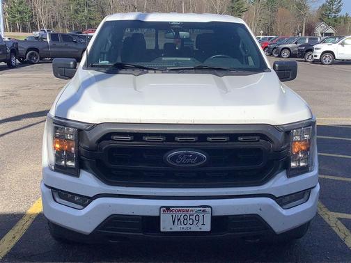 Oxford White 2022 Ford F-150 XLT