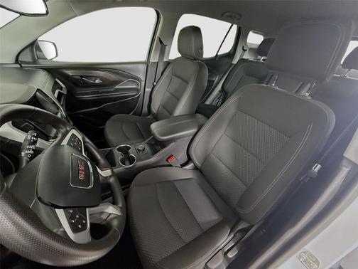 Summit White 2024 GMC Terrain SLE