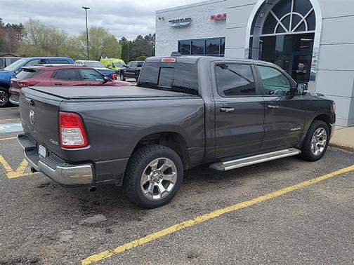 Granite Crystal Metallic Clearcoat 2019 RAM 1500 Big Horn