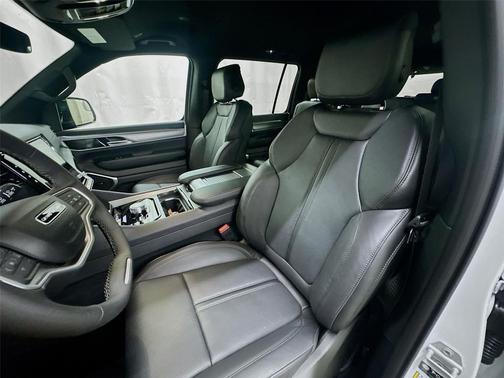 Bright White Clearcoat 2026 Jeep Grand Wagoneer Limited Altitude 4x4