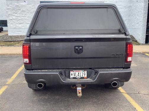 Granite Crystal Metallic 2018 RAM 1500 Sport