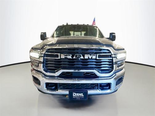 2025 RAM 2500 Tradesman Crew Cab 4x4 6'4' Box
