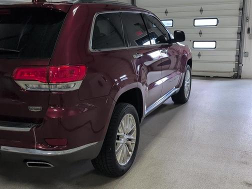 Velvet Red Pearlcoat 2018 Jeep Grand Cherokee Summit