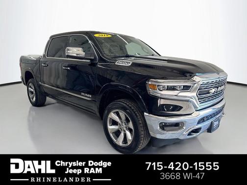 Diamond Black Crystal Pearlcoat 2019 RAM 1500 Limited