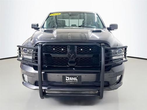 2018 RAM 1500 Night Crew Cab 4x4 5'7' Box