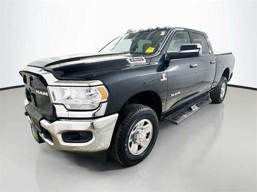 2022 RAM 2500 Big Horn Crew Cab 4x4 6'4' Box