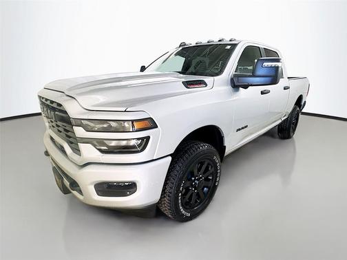 Silver Zynith 2026 RAM 2500 Big Horn Crew Cab 4x4 6'4' Box